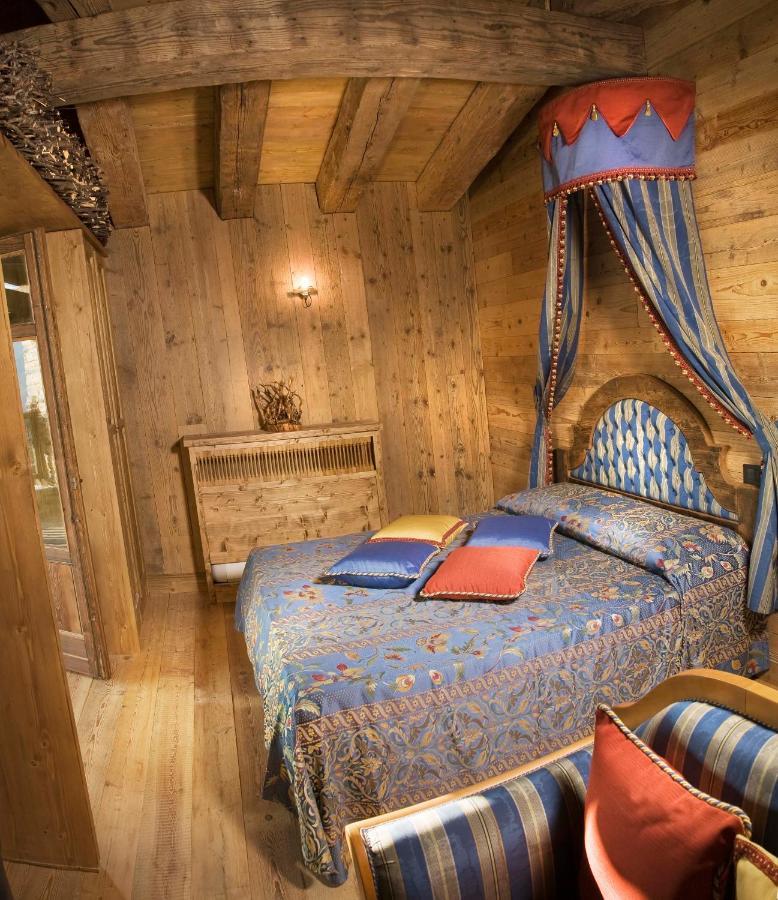 Chalet Euthalia Restaurant & Suites San Giacomo  Exteriör bild